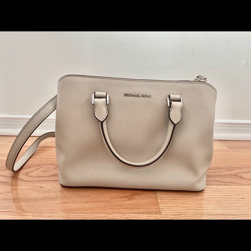 Michael Kors Savannah Satchel bag